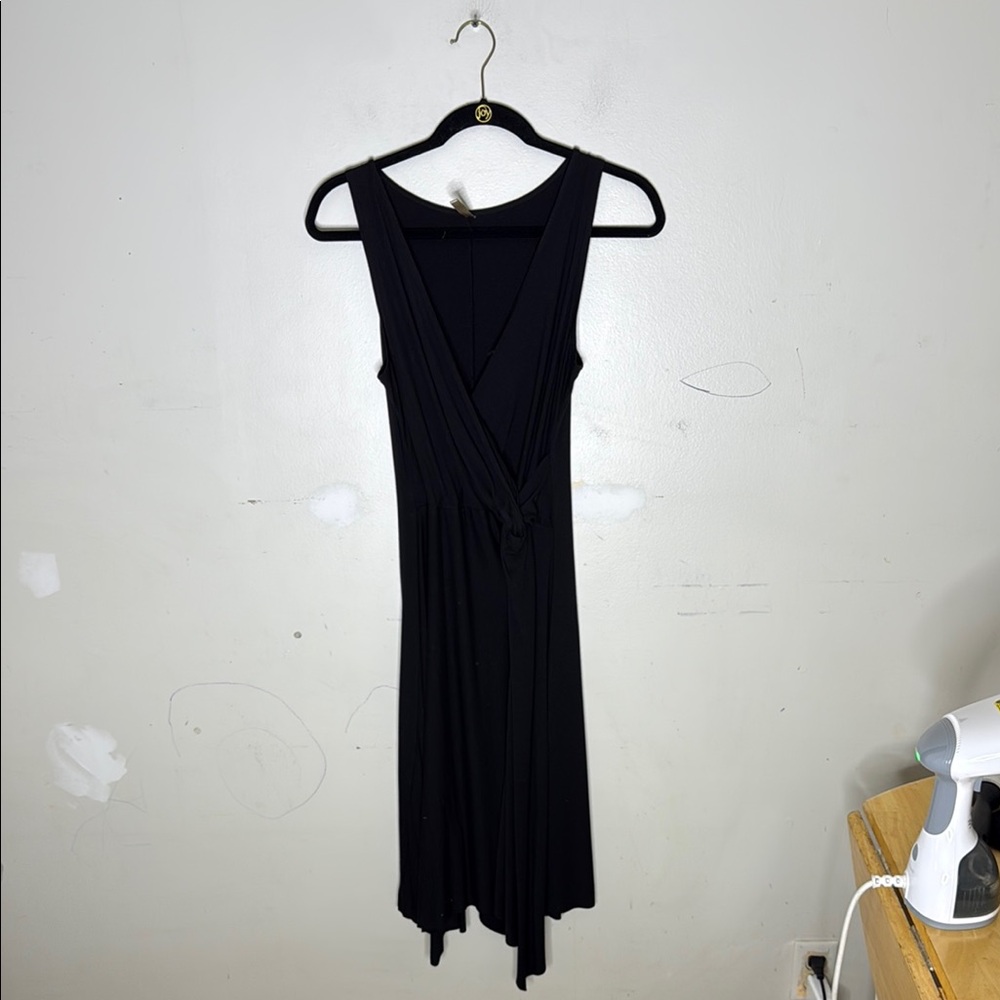 Three Dots Rayon Blend Twist Detail Bandana Hem Elegant Black Sleeveless Dress M